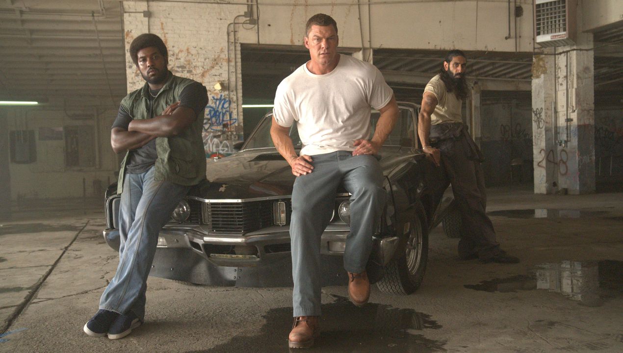 Alan Ritchson als John Miller in het Detroit van 1977 in Motor City